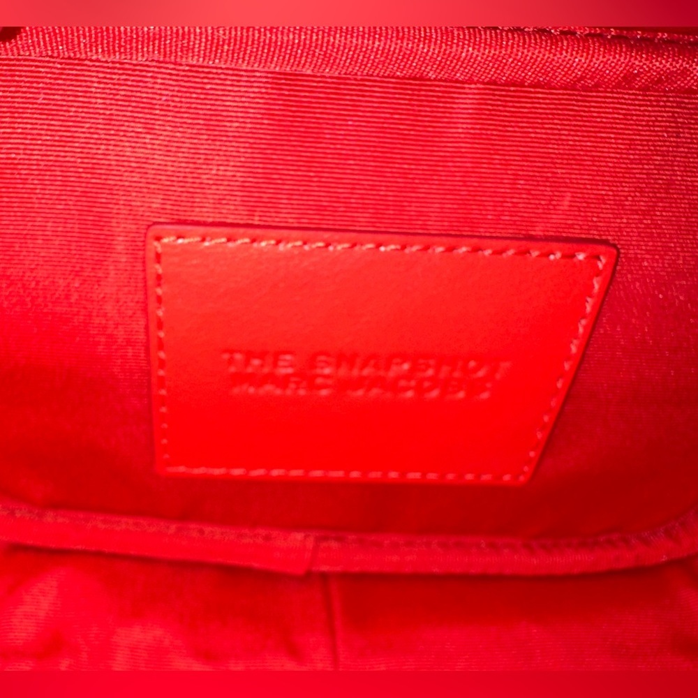 NWOT Marc Jacobs Red DTM (Dye to Match) Snapshot Camera Bag. MSRP$325.00 - Picture 10 of 15